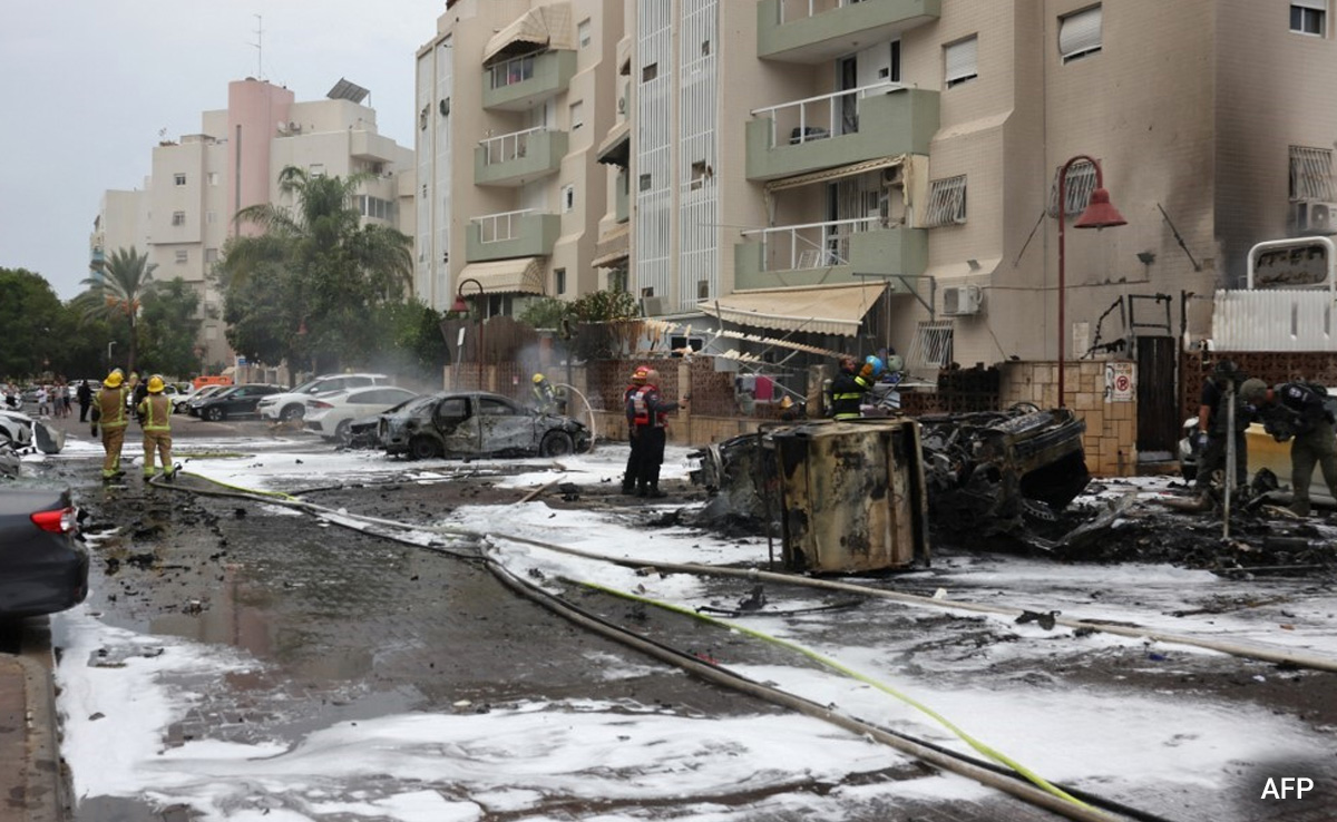 Hamas Threatens To Kill Hostages After Israel Orders Gaza Siege: 10 Points