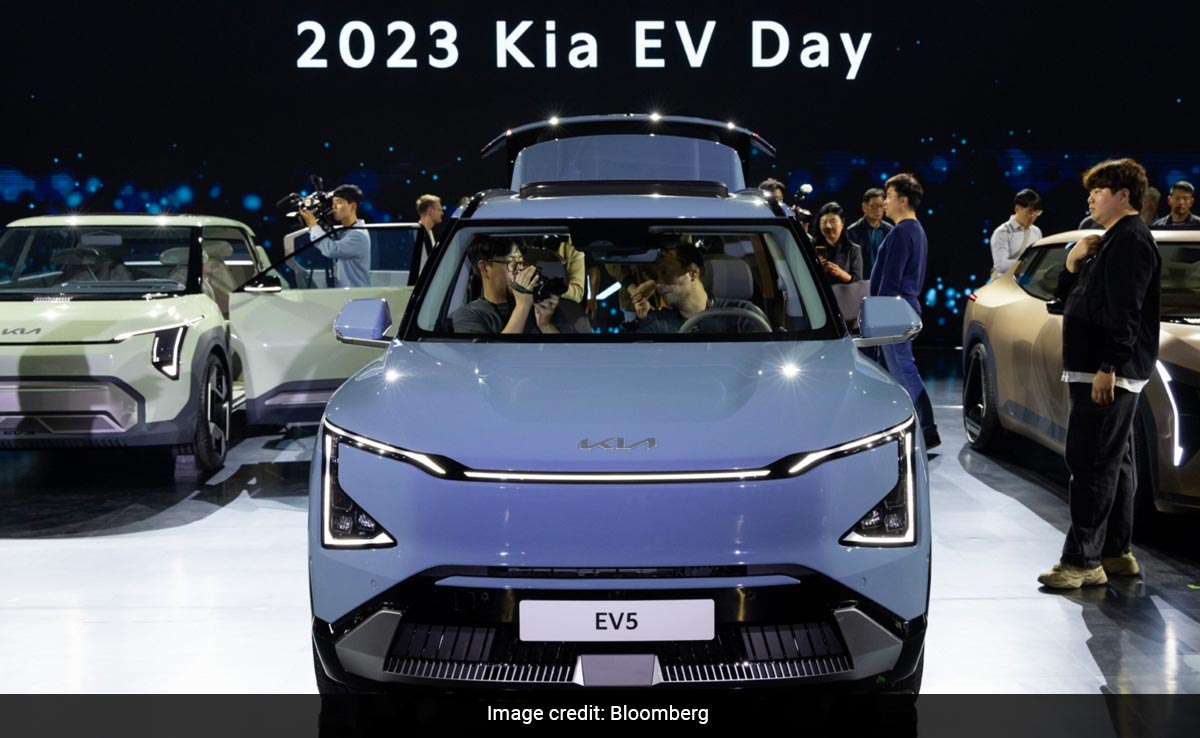 Car Or Bedroom With A Fridge? See Kia's Newest EV