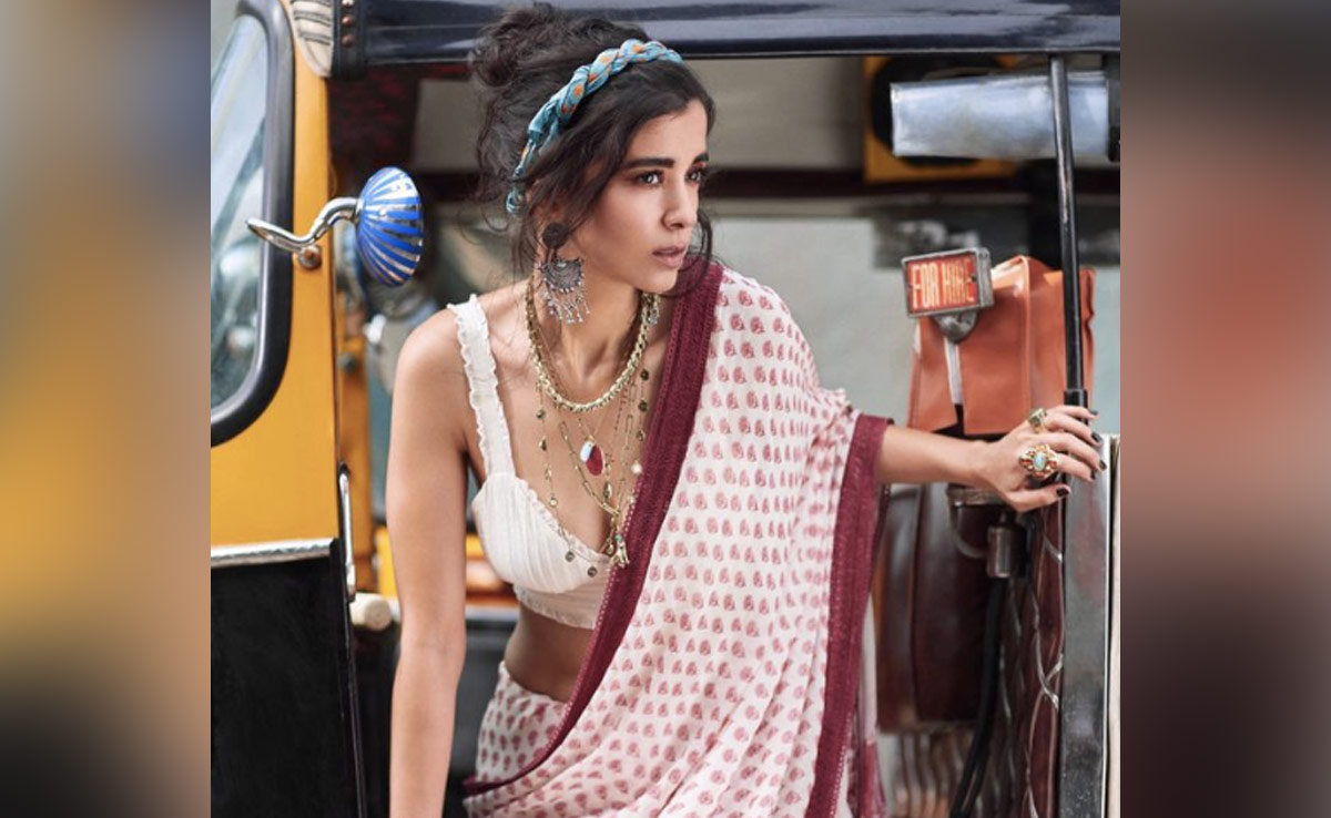 Saba Azad On Dealing With People's Perceptions:"They Don't Know Me"