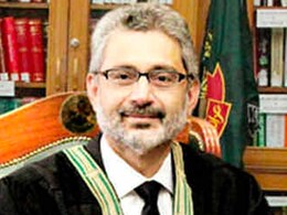 "Drugs And Kalashnikovs Have Destroyed The Country", Says Pak Chief Justice "Drugs And Kalashnikovs Have Destroyed The Country", Says Pak Chief Justice