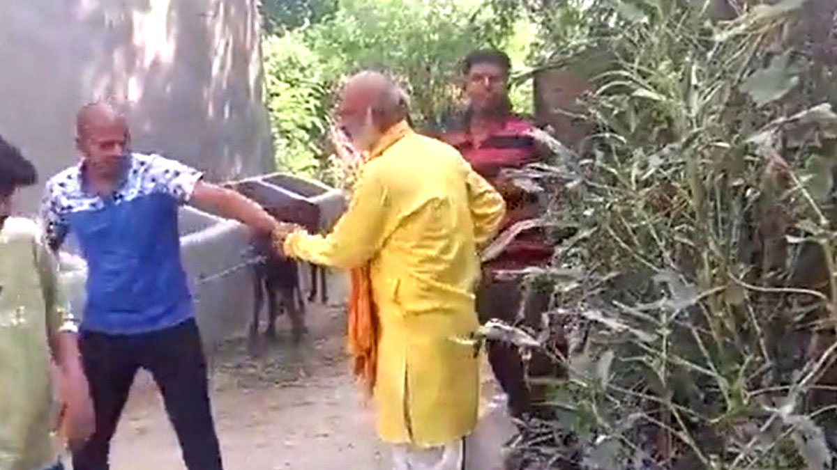 सतना में पुजारी की पिटाई का वीडियो वायरल, कांग्रेस ने पूछा- आरोपियों पर बुलडोजर चलवाएगी सरकार?