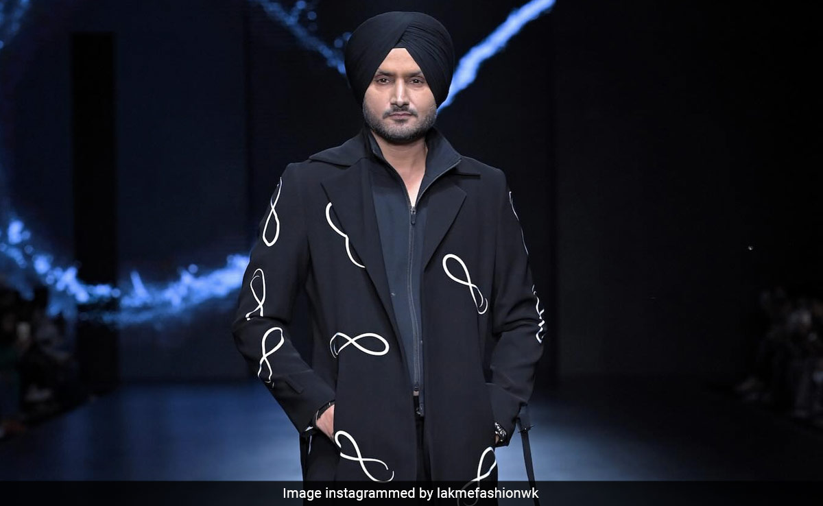 Harbhajan Singh's Style At LFW Needed No Commentary To Impress The Fashion Police, Just A Jiggle And A Wiggle