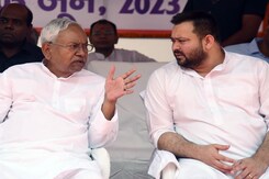 "34% Earn Rs. 6,000 Or Less": Bihar Survey Reveals Wealth, Education Data "34% Earn Rs. 6,000 Or Less": Bihar Survey Reveals Wealth, Education Data