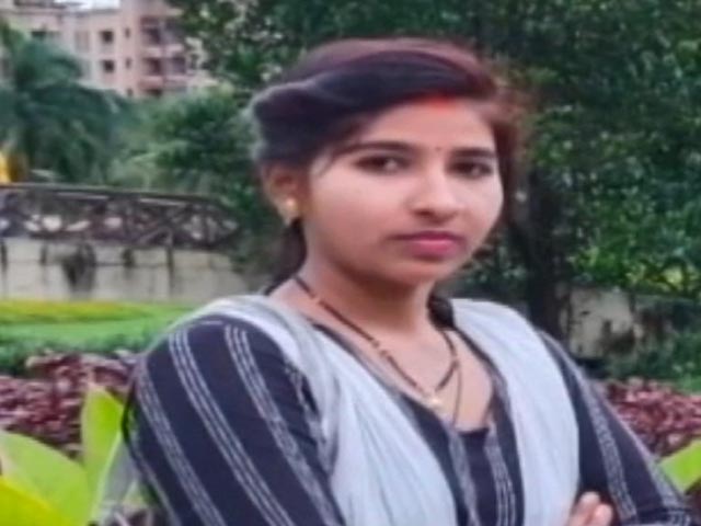 महाराष्ट्र के पालघर में हथेली पर दास्तान लिख फांसी पर लटकी विवाहिता