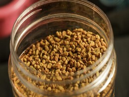 घुटनों से लंबे करने हैं बाल तो इन 3 तरीकों से लगाना शुरू कर दीजिए मेथी के पीले दाने, होने लगेगी Hair Growth घुटनों से लंबे करने हैं बाल तो इन 3 तरीकों से लगाना शुरू कर दीजिए मेथी के पीले दाने, होने लगेगी Hair Growth