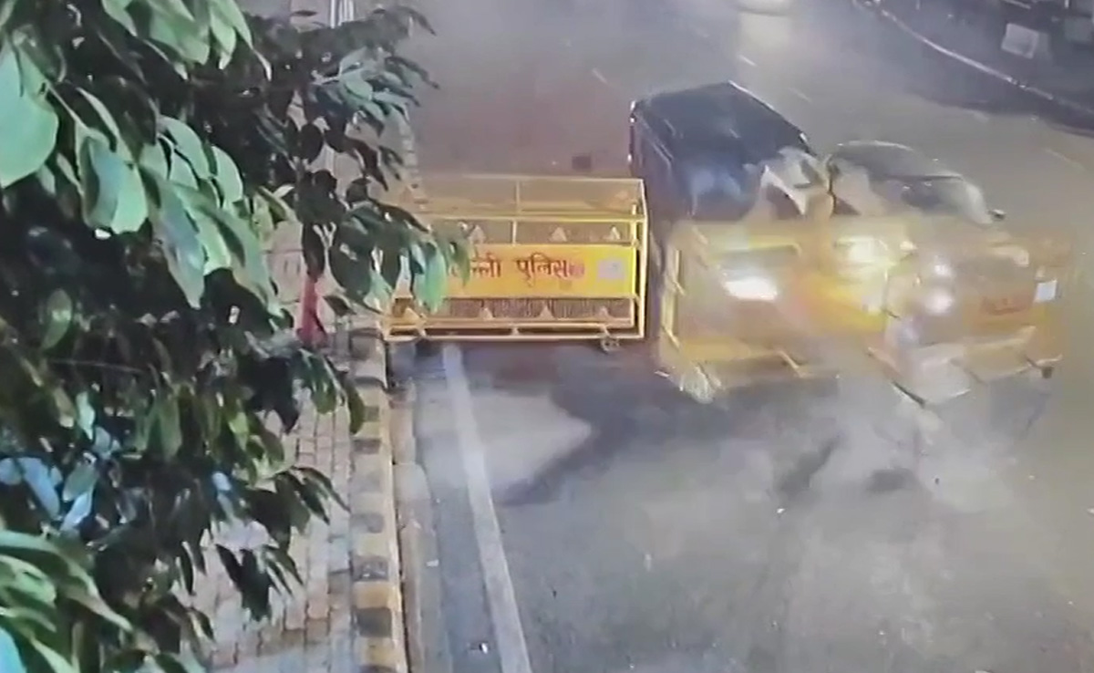 Video: Delhi Cop Tossed In Air After SUV Hits Him At Connaught Place Circle