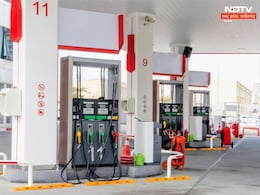 Petrol-Diesel Price Today: MP-छत्तीसगढ़ में गिरे पेट्रोल-डीजल के दाम, जानें शहरों में क्या है फ्यूल के भाव? Petrol-Diesel Price Today: MP-छत्तीसगढ़ में गिरे पेट्रोल-डीजल के दाम, जानें शहरों में क्या है फ्यूल के भाव?