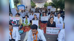 MP News: पटवारी के बाद मेडिकल छात्रों की हड़ताल जारी, जानिए क्या है मांगे&nbsp;