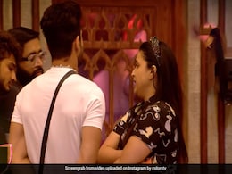 मन्नारा चोपड़ा को अभिषेक कुमार ने कहा 'डुप्लीकेट परिणीति' तो भड़के फैंस, बोले- सस्ता कबीर सिंह मन्नारा चोपड़ा को अभिषेक कुमार ने कहा 'डुप्लीकेट परिणीति' तो भड़के फैंस, बोले- सस्ता कबीर सिंह