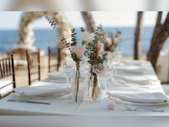 तड़क-भड़क से दूर लोगों को पसंद आ रही है क्वाइट लग्जरी वेडिंग्स, जानिए क्यों बन रहा है ये लोगों की पसंद