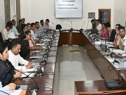 आचार संहिता लगने के बाद राजस्थान में 105 करोड़ रुपए से ज्यादा कीमत की अवैध सामग्री जब्त आचार संहिता लगने के बाद राजस्थान में 105 करोड़ रुपए से ज्यादा कीमत की अवैध सामग्री जब्त