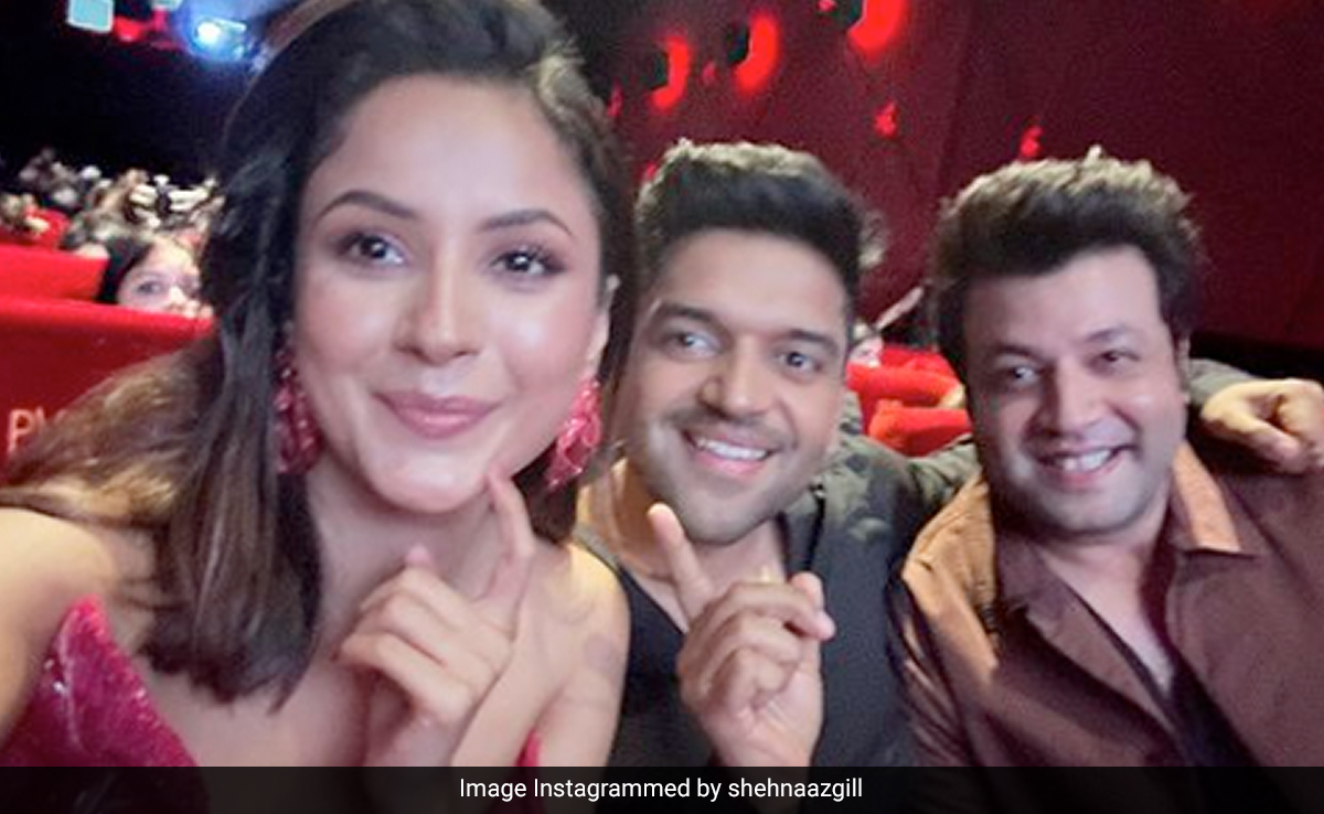 Shehnaaz Gill Watched Her Film <i>Thank You For Coming</i> With Guru Randhawa, Varun Sharma