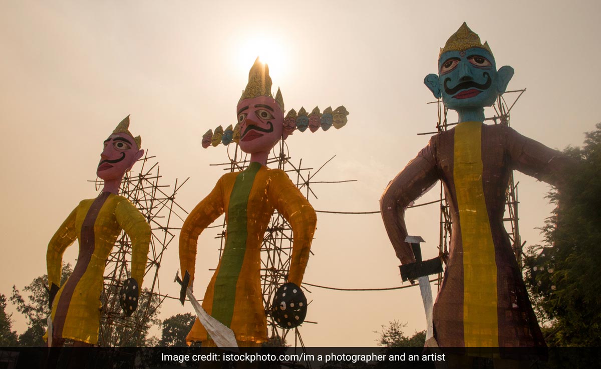 इस बार विजयादशमी पर बन रहे हैं दो शुभ योग, जानिए तारीख और मुहूर्त