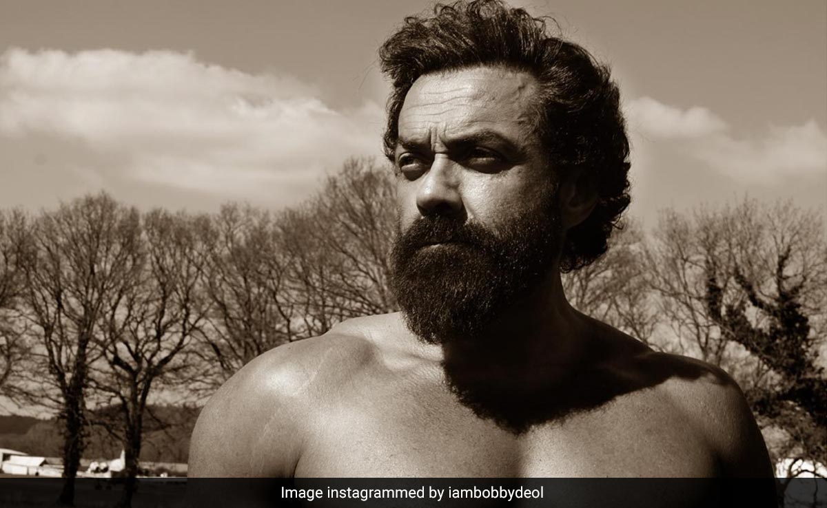 Bobby Deols BTS Moment From <i>Animal</i> Is All About His Well-Toned Physique