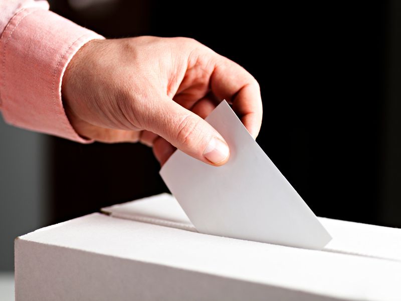 Chhattisgarh Election 2023: रायगढ़ की अंतिम वोटर लिस्ट जारी, घर-घर जाकर असक्षम बुजुर्गों की करायी जाएगी वोटिंग