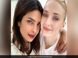 Priyanka Chopra और Sophie Turner के रिश्तों में आई दरार, इंस्टाग्राम पर एक दूसरे को किया अनफॉलो Priyanka Chopra और Sophie Turner के रिश्तों में आई दरार, इंस्टाग्राम पर एक दूसरे को किया अनफॉलो