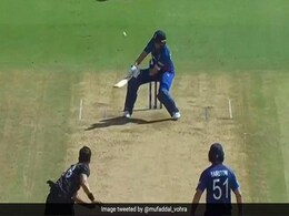 Video: ट्रेंट बोल्ट की गेंद पर जो रूट ने मारा अनोखा रिवर्स स्वीप, गेंदबाज का माथा घूमा, देखकर ICC भी हैरत में Video: ट्रेंट बोल्ट की गेंद पर जो रूट ने मारा अनोखा रिवर्स स्वीप, गेंदबाज का माथा घूमा, देखकर ICC भी हैरत में