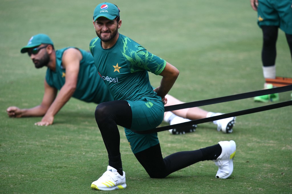 IND vs PAK: "शाहीन, वसीम अकरम नहीं है..",रवि शास्त्री ने पाकिस्तानी तेज गेंदबाज पर कसा तंज