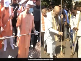 देशभर में आज स्वच्छता अभियान, गृहमंत्री अमित शाह, CM योगी समेत तमाम दिग्गजों ने उठाई झाड़ू देशभर में आज स्वच्छता अभियान, गृहमंत्री अमित शाह, CM योगी समेत तमाम दिग्गजों ने उठाई झाड़ू