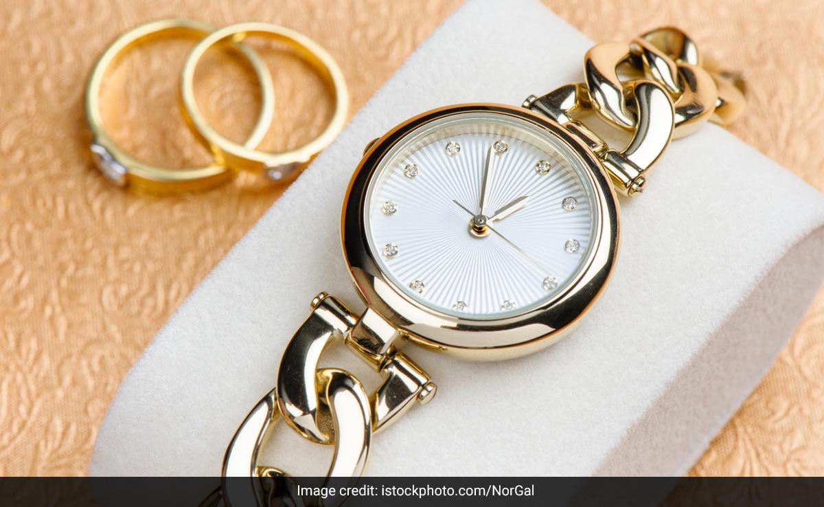 Amazon Great Indian Festival 2023: These Watches From Emporio Armani, Michael Kors Are At 50% Off