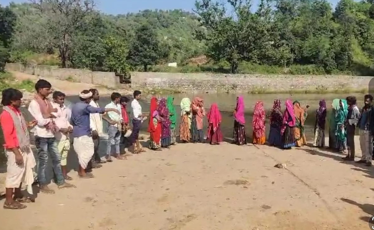 सिरोही के इस गांव की राह भूल गया 'विकास', आजादी के 76&nbsp;साल बाद भी मूलभूत सुविधाओं से हैं वंचित