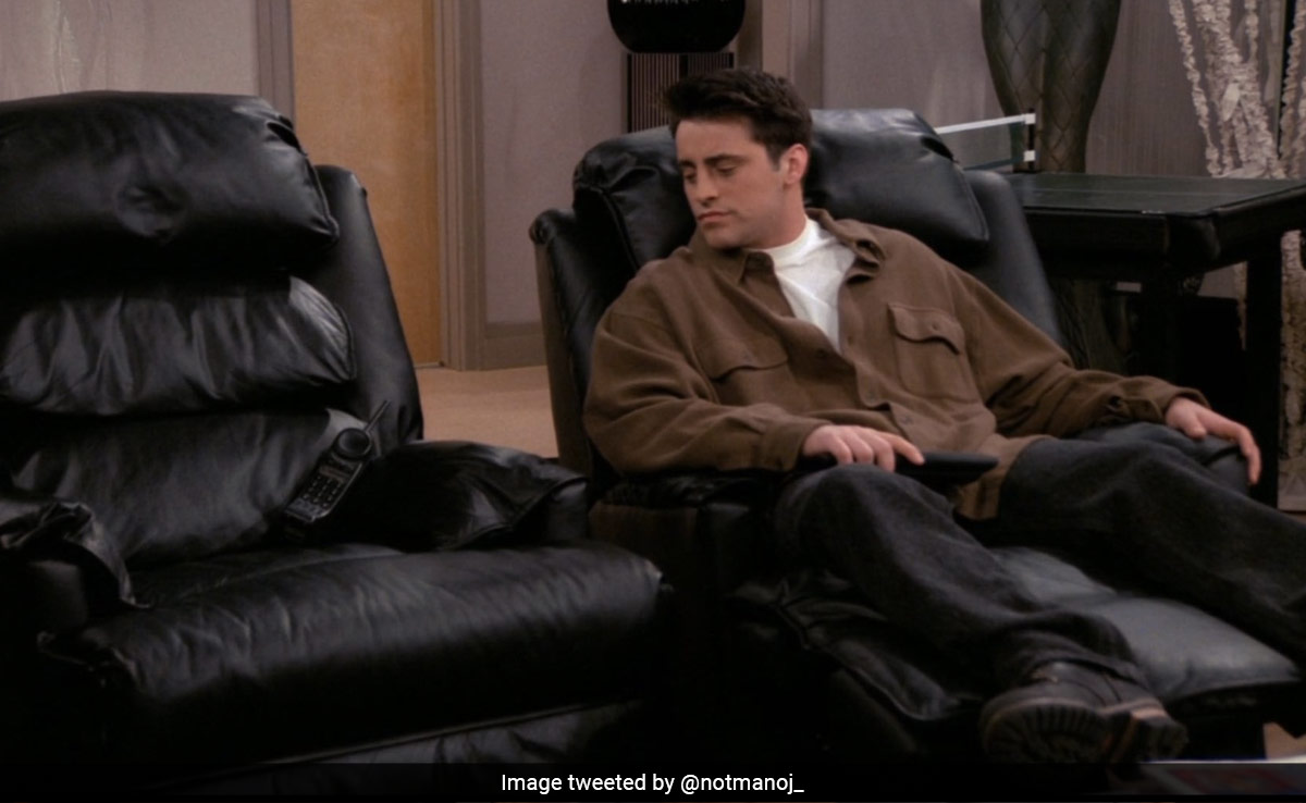 Viral Pic Of Joey Waiting For Chandler In Their Iconic Arm Chair Surfaces After Matthew Perry's Death