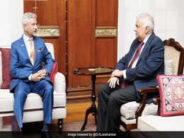 S Jaishankar Meets Sri Lankan President, Holds Extensive Discussions S Jaishankar Meets Sri Lankan President, Holds Extensive Discussions