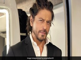 Shah Rukh Khan On Suhana Khan's Song <i> Sunoh </i> From <i>The Archies</i>: "Quaint And Beautiful" Shah Rukh Khan On Suhana Khan's Song <i> Sunoh </i> From <i>The Archies</i>: "Quaint And Beautiful"