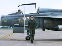 Bollywood: Tejas का नहीं बिक रहा एक भी टिकट, कंगना की फिल्म के शोज हुए कैंसिल Bollywood: Tejas का नहीं बिक रहा एक भी टिकट, कंगना की फिल्म के शोज हुए कैंसिल