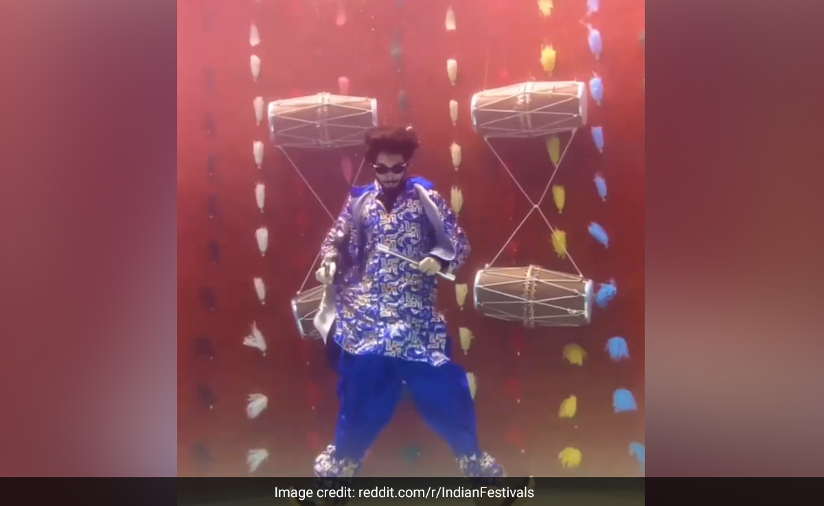 Watch: This Underwater Garba Dance Will Make Your Day