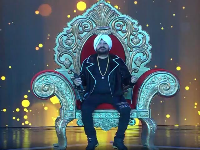 दलेर मेहंदी ने नमो-नमो गाने से बांधा समां