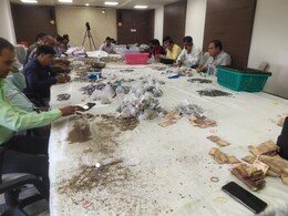 Khajrana Ganesh Mandir: दानपेटी खुलने पर निकले 1 करोड़ 25 लाख रुपये, 2 दिन से गिनती जारी  Khajrana Ganesh Mandir: दानपेटी खुलने पर निकले 1 करोड़ 25 लाख रुपये, 2 दिन से गिनती जारी