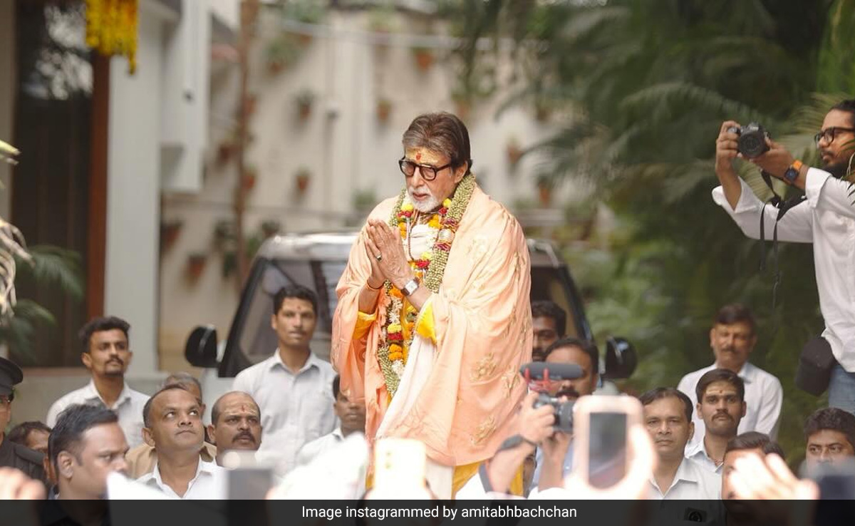 Amitabh Bachchan's Birthday Special Thank You Note For Fans: "This Love And Affection..."
