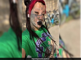 खूबसूरत लड़की पर चढ़ा बिल्ली बनने का जुनून, कराई ढेरों सर्जरी, तस्वीरें कर देंगी हैरान खूबसूरत लड़की पर चढ़ा बिल्ली बनने का जुनून, कराई ढेरों सर्जरी, तस्वीरें कर देंगी हैरान