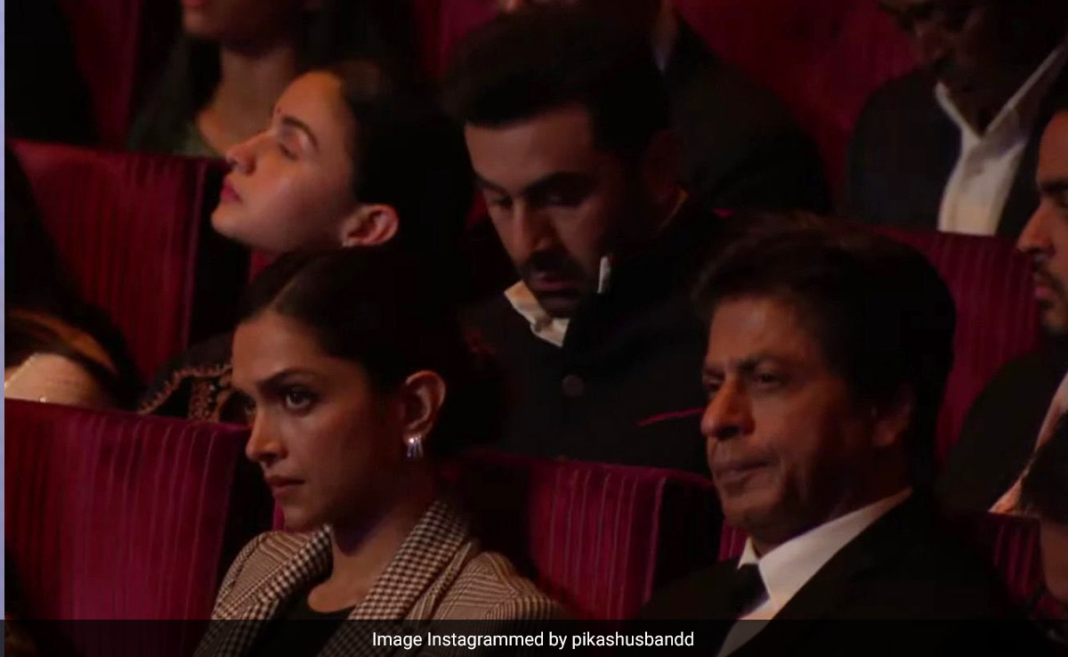 Viral: <i>Jawan</i> Co-Stars Shah Rukh Khan And Deepika Padukone Spotted Sitting Together At IOC Event