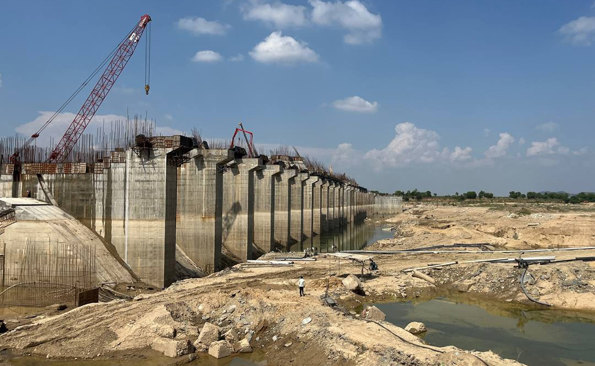 Ground Report: ये बांध बुझाएगा 1256 गांव और 6 शहरों की प्यास, 3 गुना बजट  बढ़ने के बाद भी 10 साल से अधूरा है काम | NDTV Rajasthan Ground Report on  Isarda