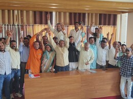 डूंगरपुर सीट से बढ़ी कांग्रेस की मुश्किलें, टिकट नहीं बदला तो बिगड़ सकता है यहां का गणित