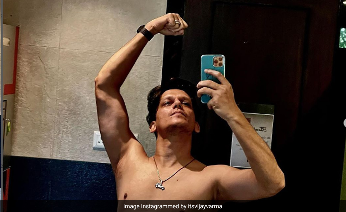 Vijay Varma's LOL "Body <i>Kahan Hai</i>" Post - The Comments Are As Funny