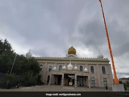 "यह व्यवहार गलत": ब्रिटेन के गुरुद्वारे ने की भारतीय उच्चायुक्त को रोके जाने की निंदा "यह व्यवहार गलत": ब्रिटेन के गुरुद्वारे ने की भारतीय उच्चायुक्त को रोके जाने की निंदा
