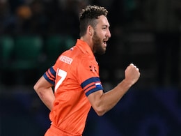 World Cup 2023: खाना डिलिवरी करता था यह नीदरलैंड्स खिलाड़ी, आज बना हीरो, साउथ अफ्रीका के खिलाफ मैच में ऐसे पलट दी बाजी World Cup 2023: खाना डिलिवरी करता था यह नीदरलैंड्स खिलाड़ी, आज बना हीरो, साउथ अफ्रीका के खिलाफ मैच में ऐसे पलट दी बाजी