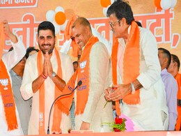 Rajasthan Election 2023: JNVU के छात्रसंघ चुनाव में इतिहास रचने वाले रविंद्र सिंह ने थामा BJP का दामन, शिव विधानसभा सीट से लड़ सकते हैं चुनाव! Rajasthan Election 2023: JNVU के छात्रसंघ चुनाव में इतिहास रचने वाले रविंद्र सिंह ने थामा BJP का दामन, शिव विधानसभा सीट से लड़ सकते हैं चुनाव!