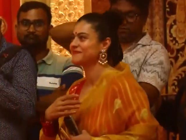 Durga Puja 2023: Kajol Slays In A Yellow Saree