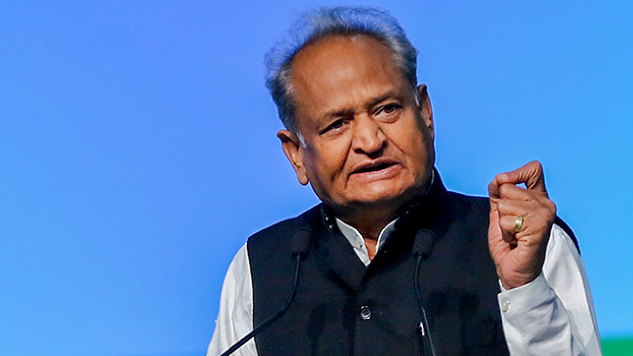 Jaipur में CM Gehlot का PM Modi पर हमला, कहा 'पीएम मोदी पर 500 रुपये का बड़ा दबाव है'