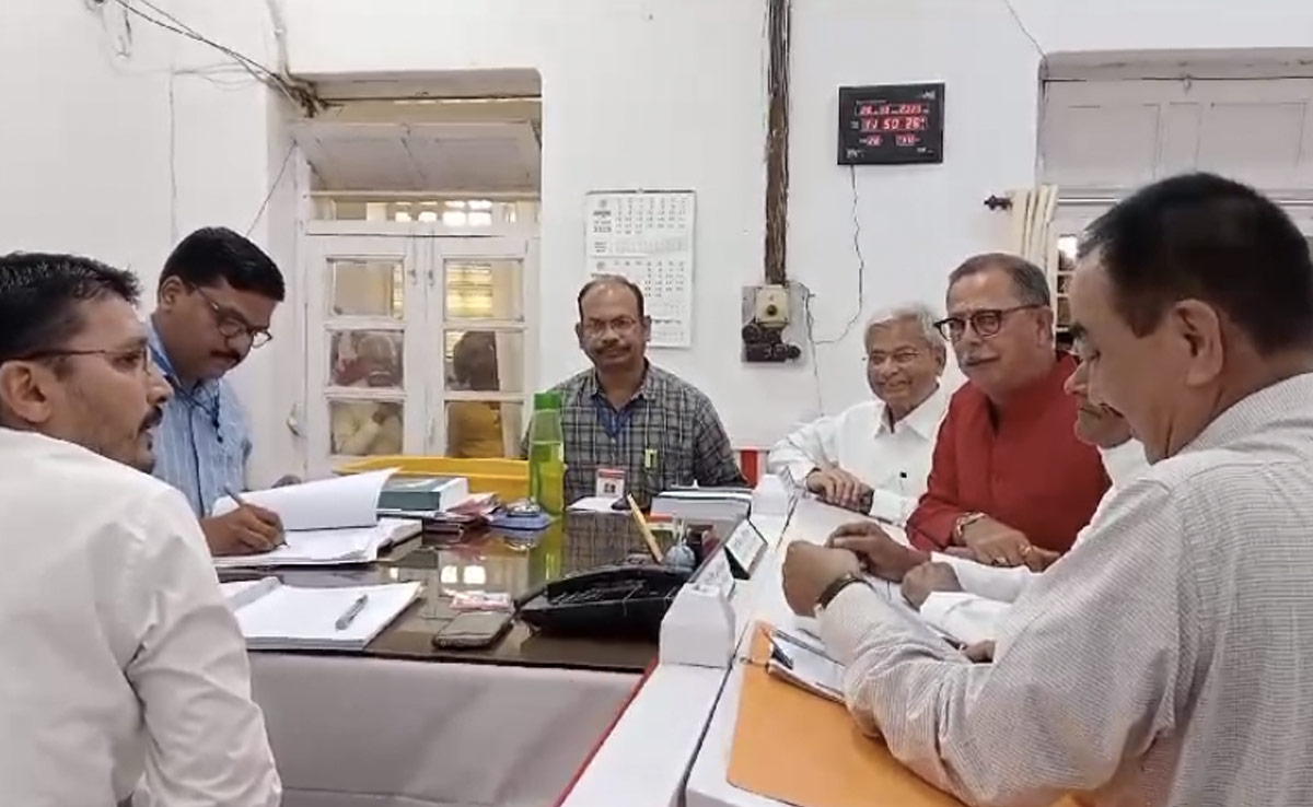 MP Election 2023: दिग्गजों ने दाखिल किए नामांकन, अपनी-अपनी जीत का ठोक रहे हैं ताल