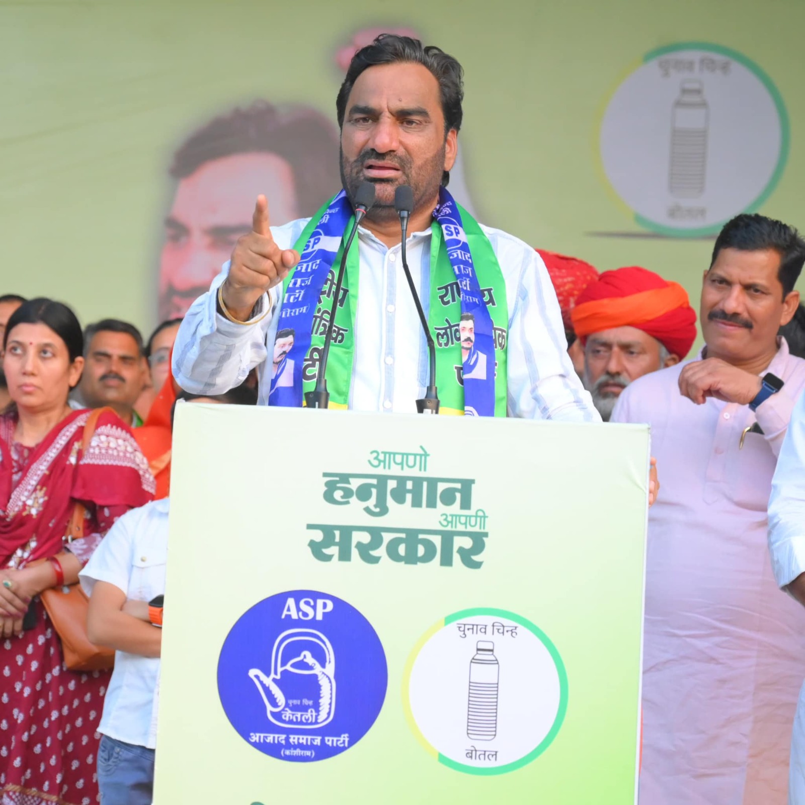 सुखदेव सिंह गोगाबेड़ी के बाद अब RLP अध्यक्ष हनुमान बेनीवाल पर खतरा, Z+ सुरक्षा की मांग सुखदेव सिंह गोगाबेड़ी के बाद अब RLP अध्यक्ष हनुमान बेनीवाल पर खतरा, Z+ सुरक्षा की मांग