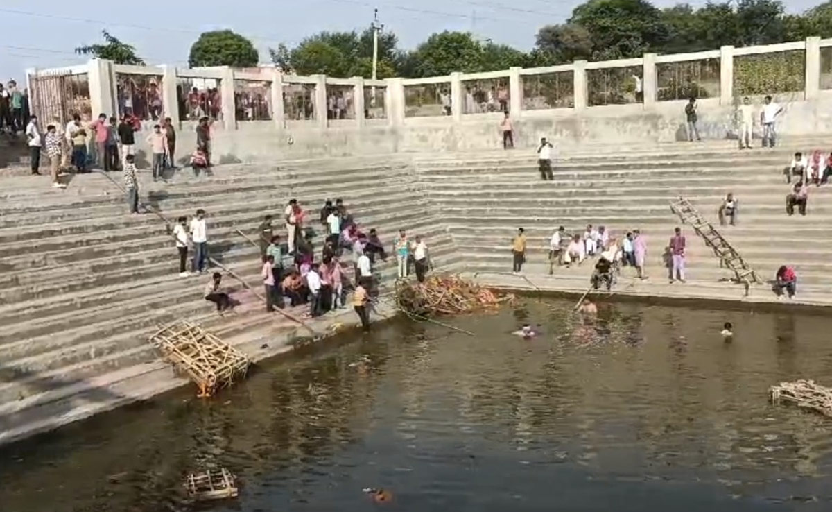 झुंझुनूं में दुर्गा प्रतिमा विसर्जन के दौरान बड़ा हादसा, दो युवक की डूबे, एक की मौत