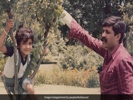 फोटो में पापा के साथ नजर आ रही यह लड़की आज है बॉलीवुड की सुपरस्टार, एक ही फिल्म में कर चुकी है 12 रोल- पहचाना क्या? फोटो में पापा के साथ नजर आ रही यह लड़की आज है बॉलीवुड की सुपरस्टार, एक ही फिल्म में कर चुकी है 12 रोल- पहचाना क्या?