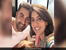Just Neetu Kapoor And Son Ranbir Sharing An Adorable Moment Just Neetu Kapoor And Son Ranbir Sharing An Adorable Moment