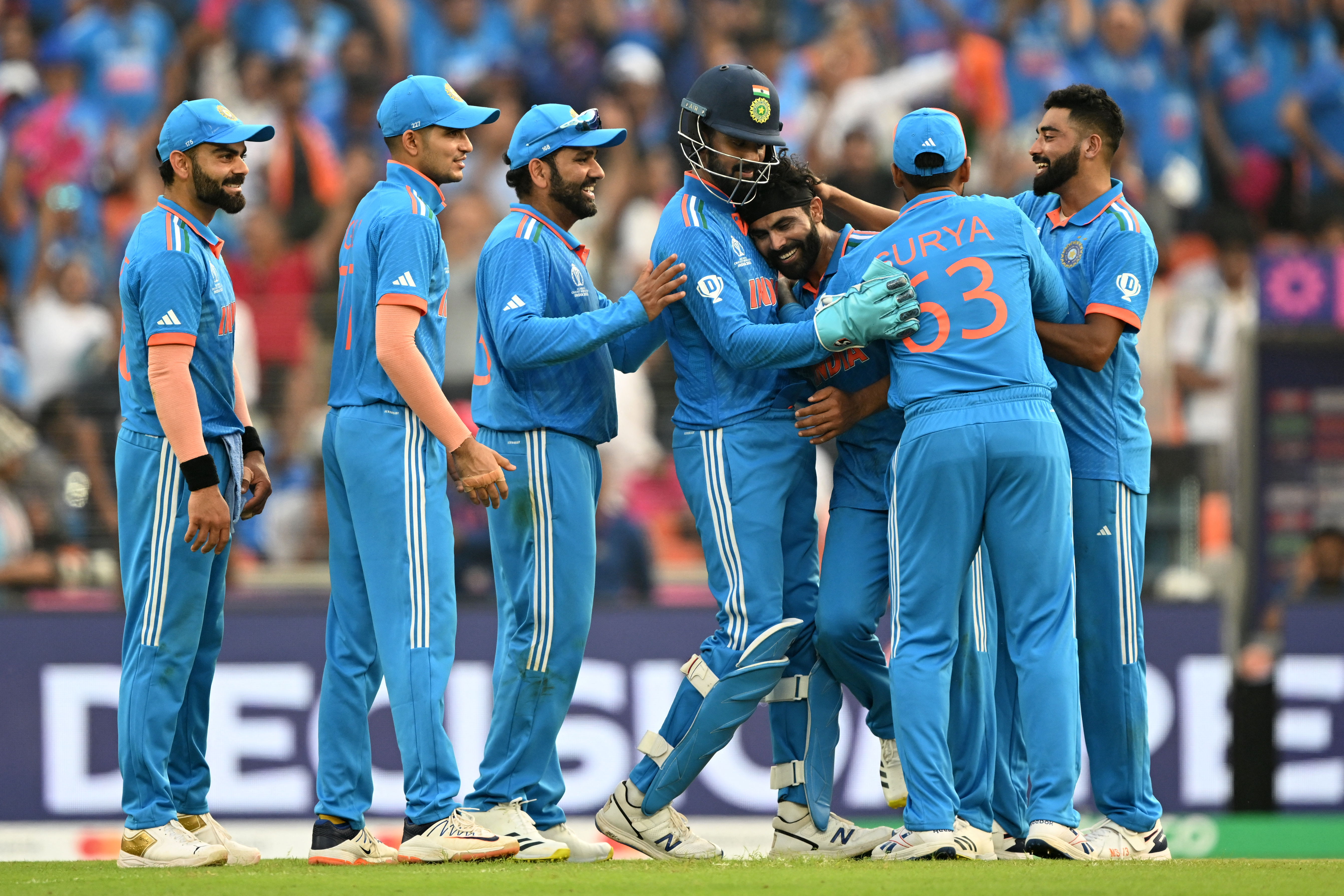 IND vs PAK, World Cup 2023: भारत की जीत पर गदगद हुआ सोशल मीडिया, युवी बोले- " रोहित और जस्सी जैसा कोई नहीं.."