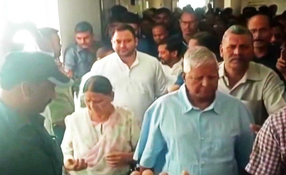 Delhi Court Grants Bail To Lalu Yadav, Rabri Devi In Land-For-Jobs Case